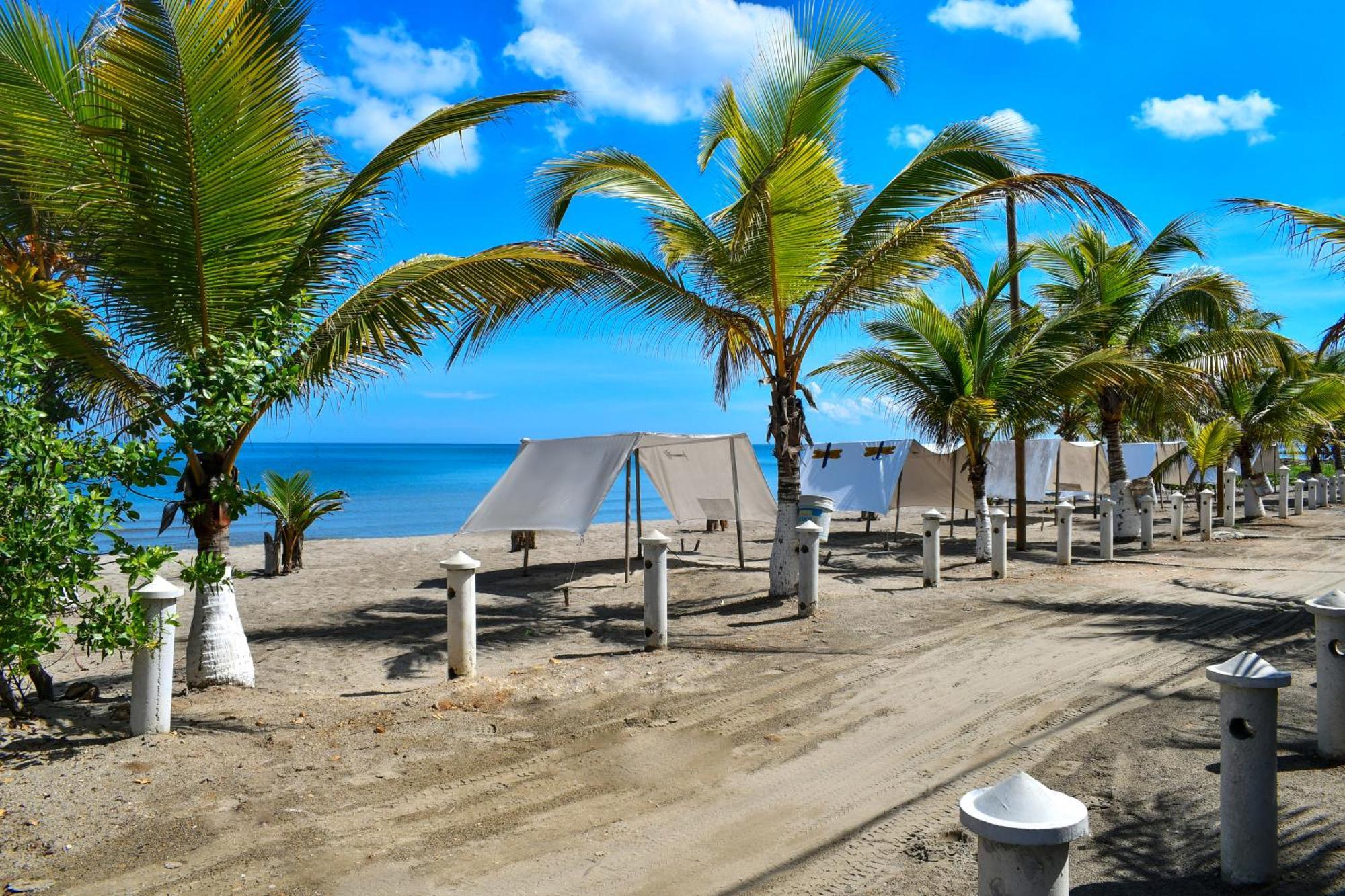 Hotel Isla Magica Coveñas Extérieur photo