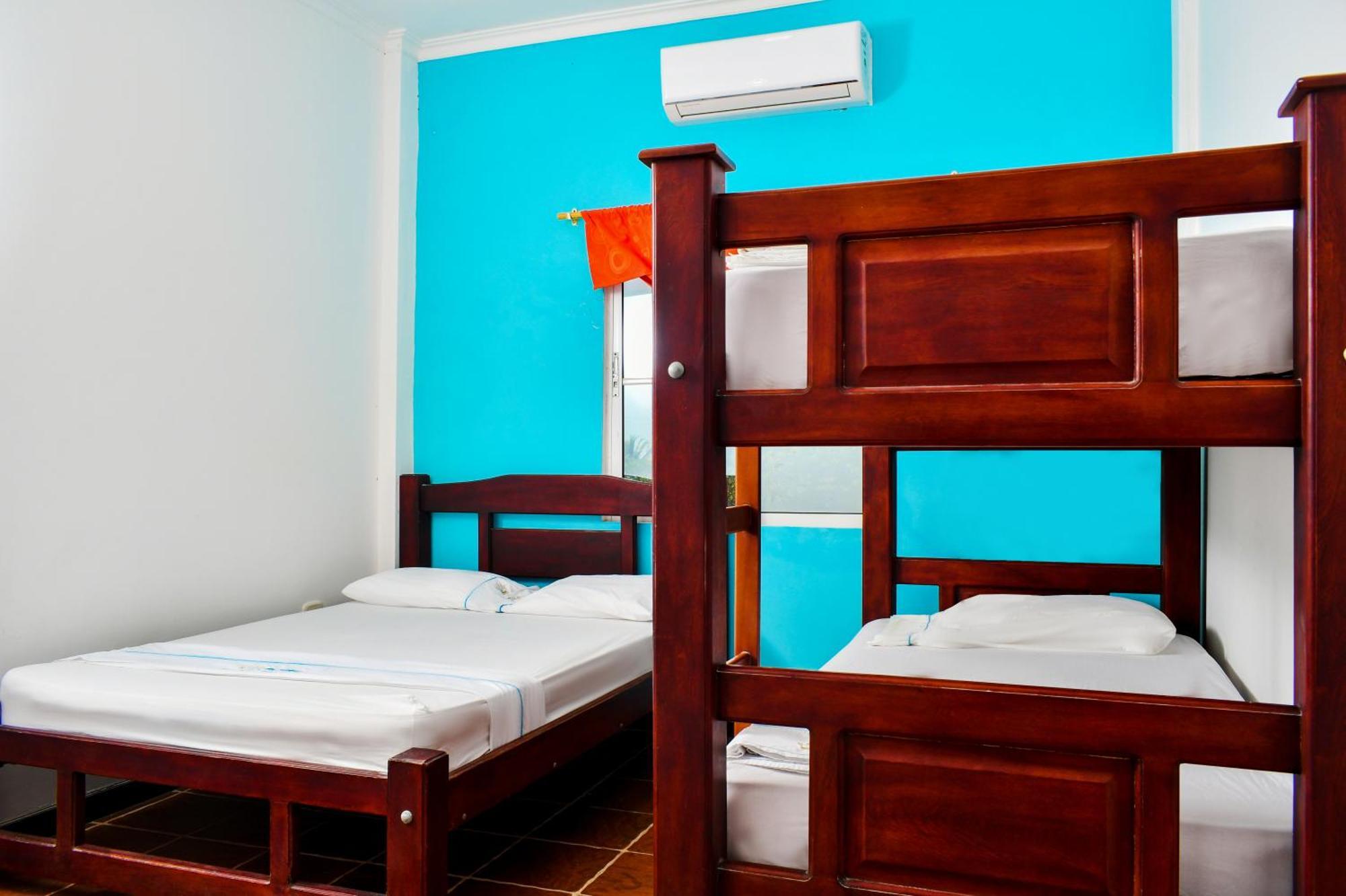 Hotel Isla Magica Coveñas Extérieur photo