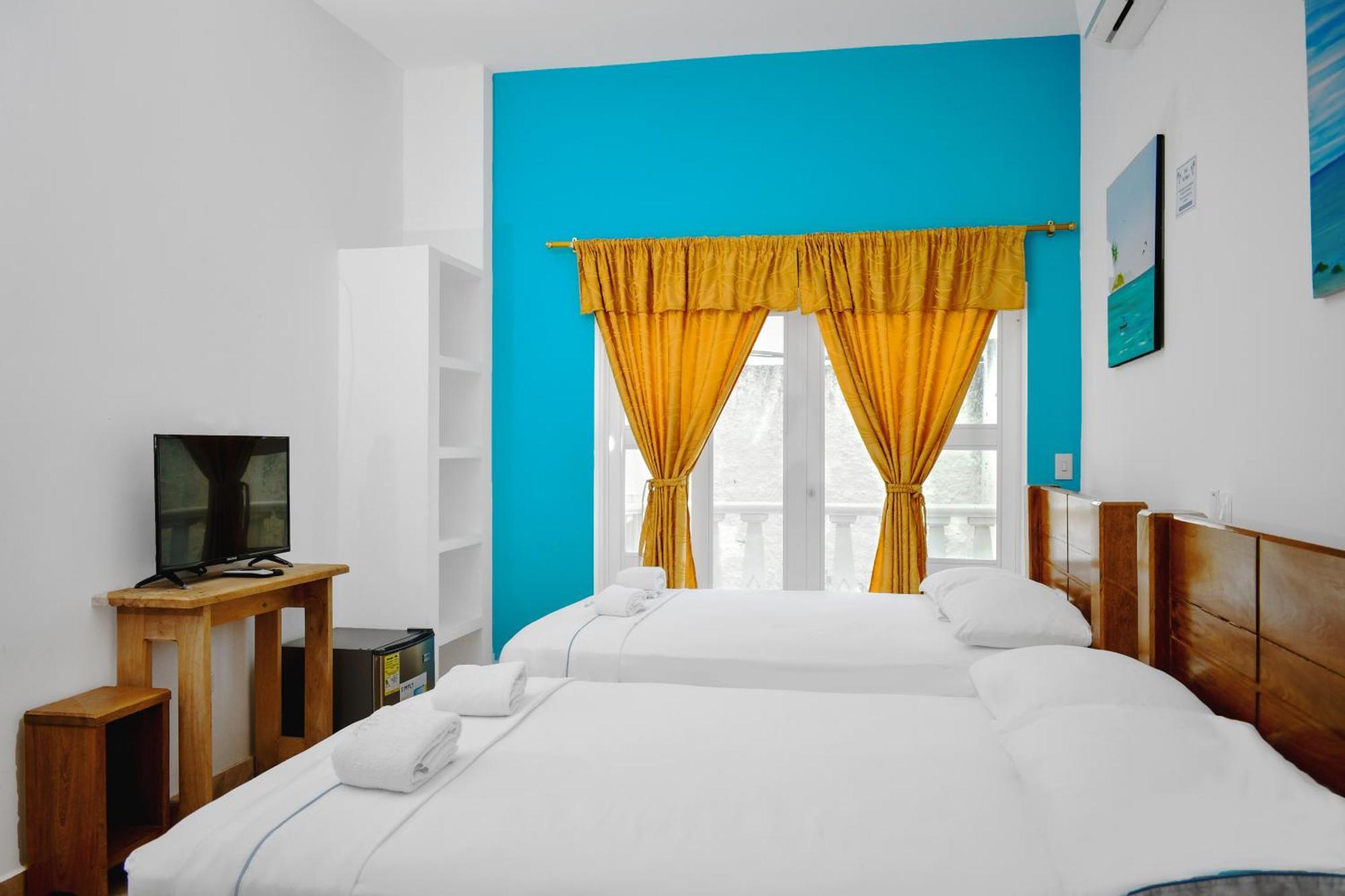 Hotel Isla Magica Coveñas Extérieur photo