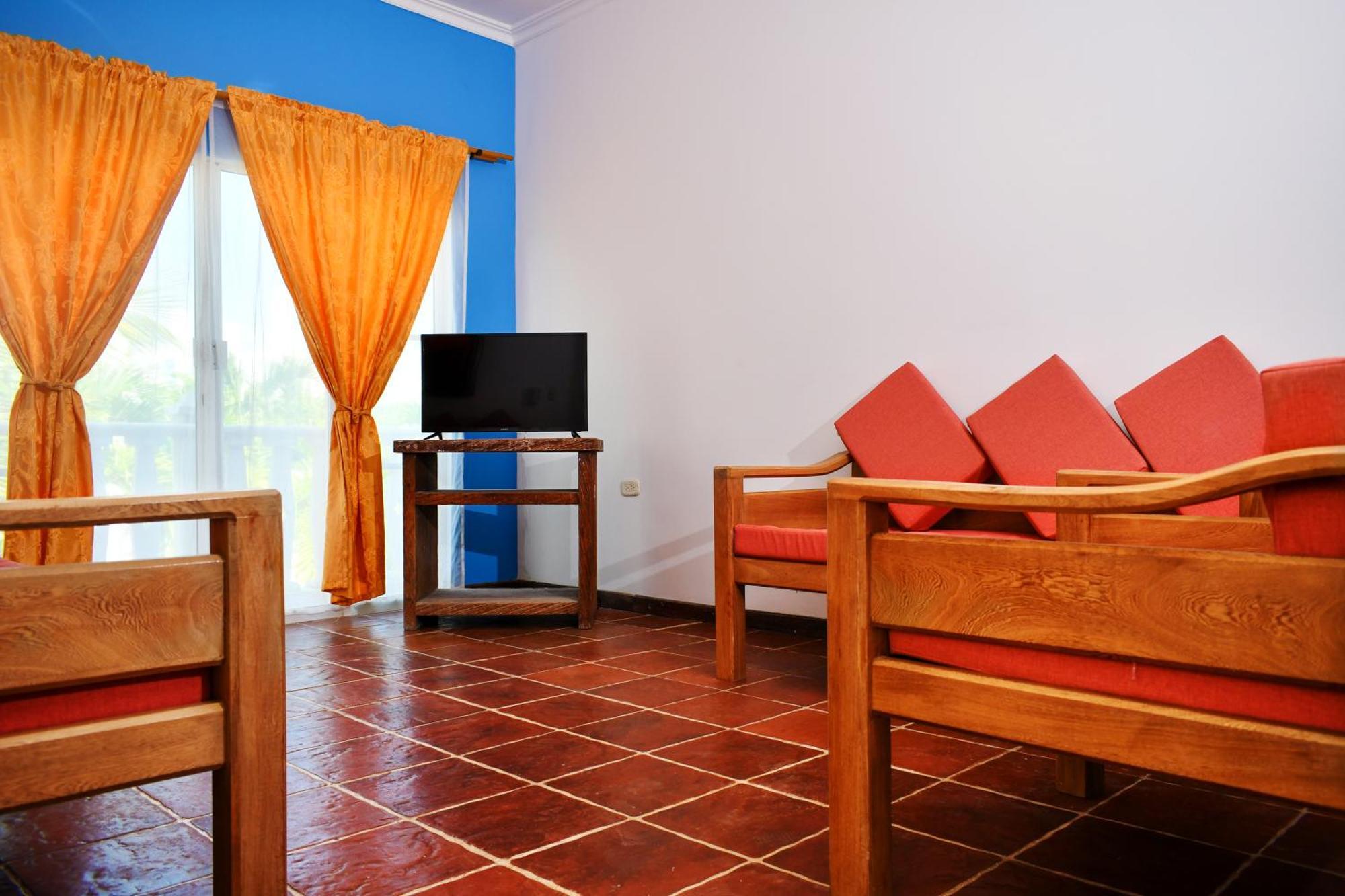 Hotel Isla Magica Coveñas Extérieur photo