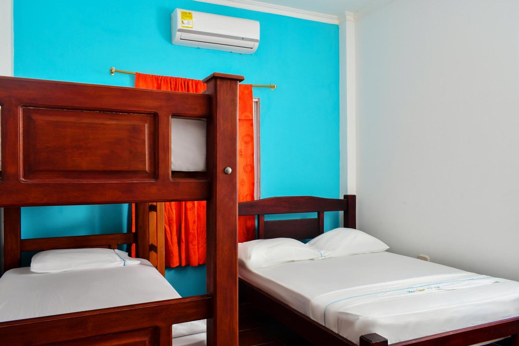 Hotel Isla Magica Coveñas Extérieur photo