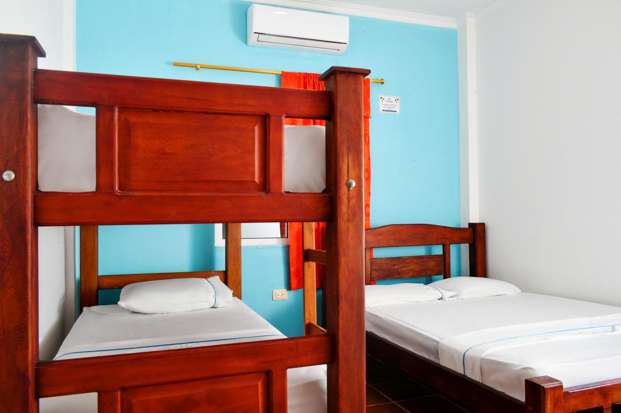 Hotel Isla Magica Coveñas Extérieur photo