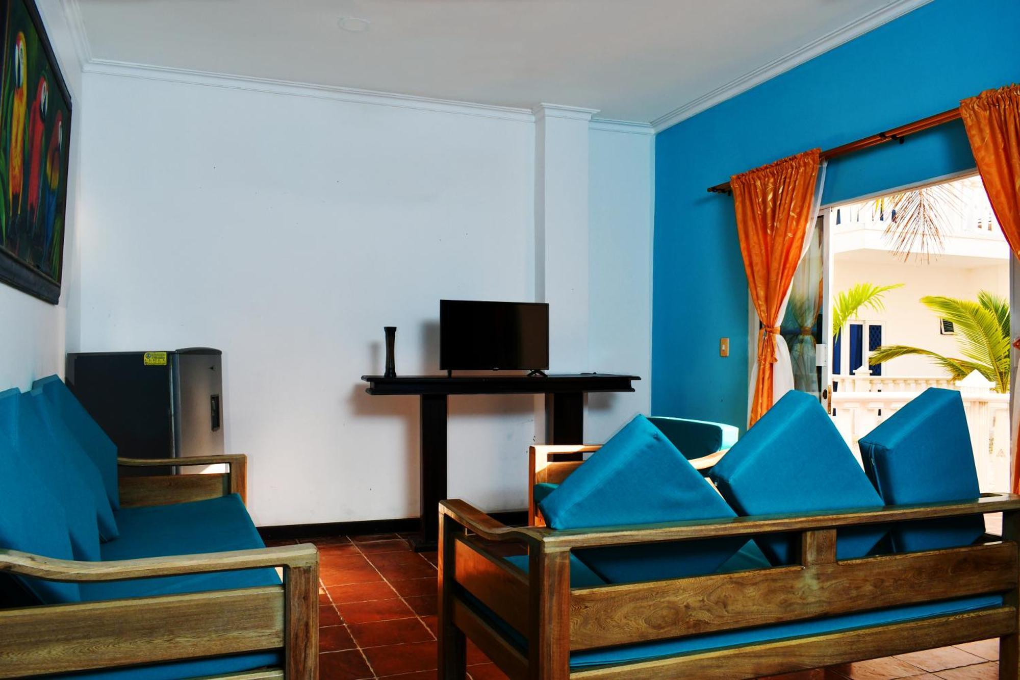Hotel Isla Magica Coveñas Extérieur photo